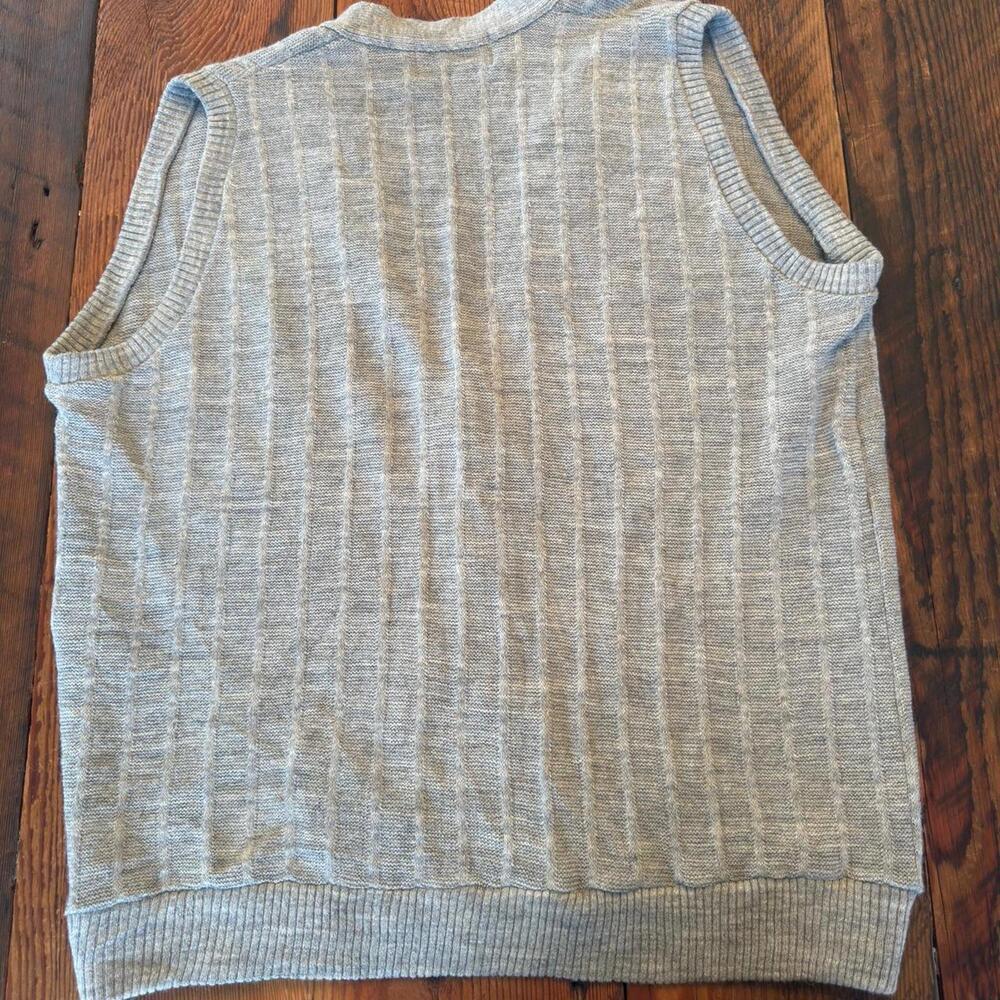Vintage Heritage button front sweater vest - Picture 2 of 5